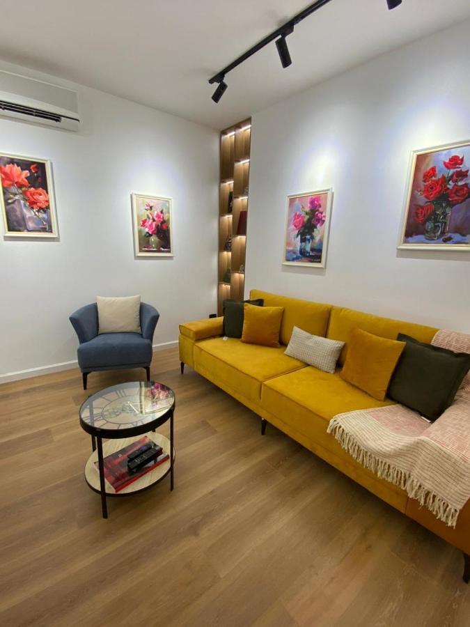 Mjolly Apartment Tiranë Ngoại thất bức ảnh