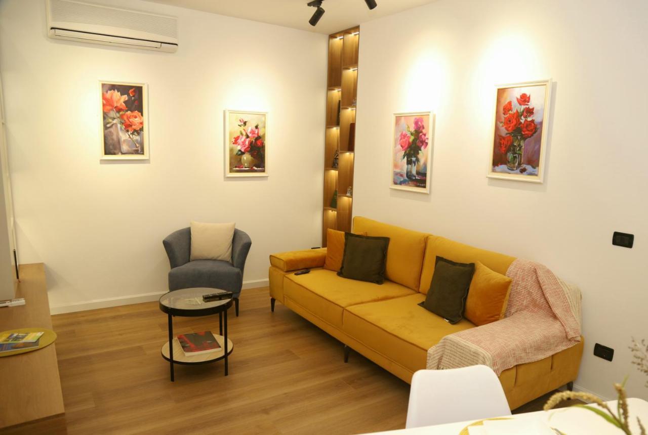 Mjolly Apartment Tiranë Ngoại thất bức ảnh