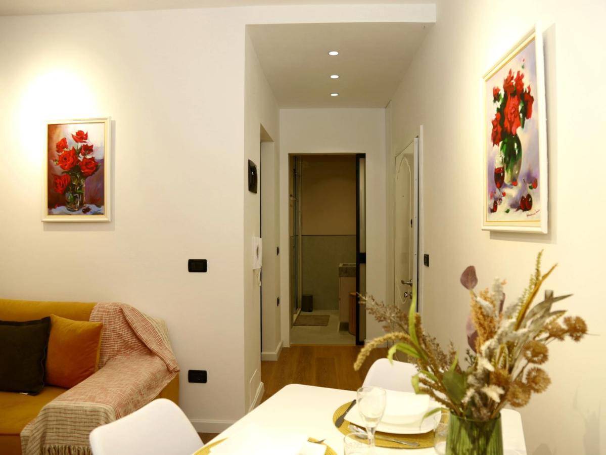 Mjolly Apartment Tiranë Ngoại thất bức ảnh